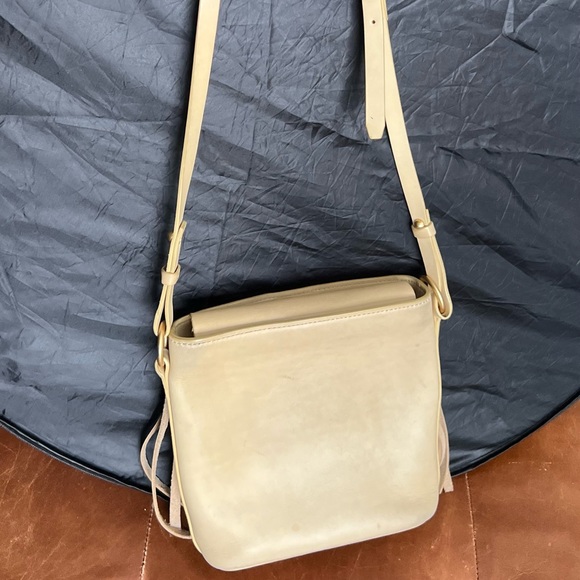 Dooney & Bourke fringe purse - Picture 5 of 6